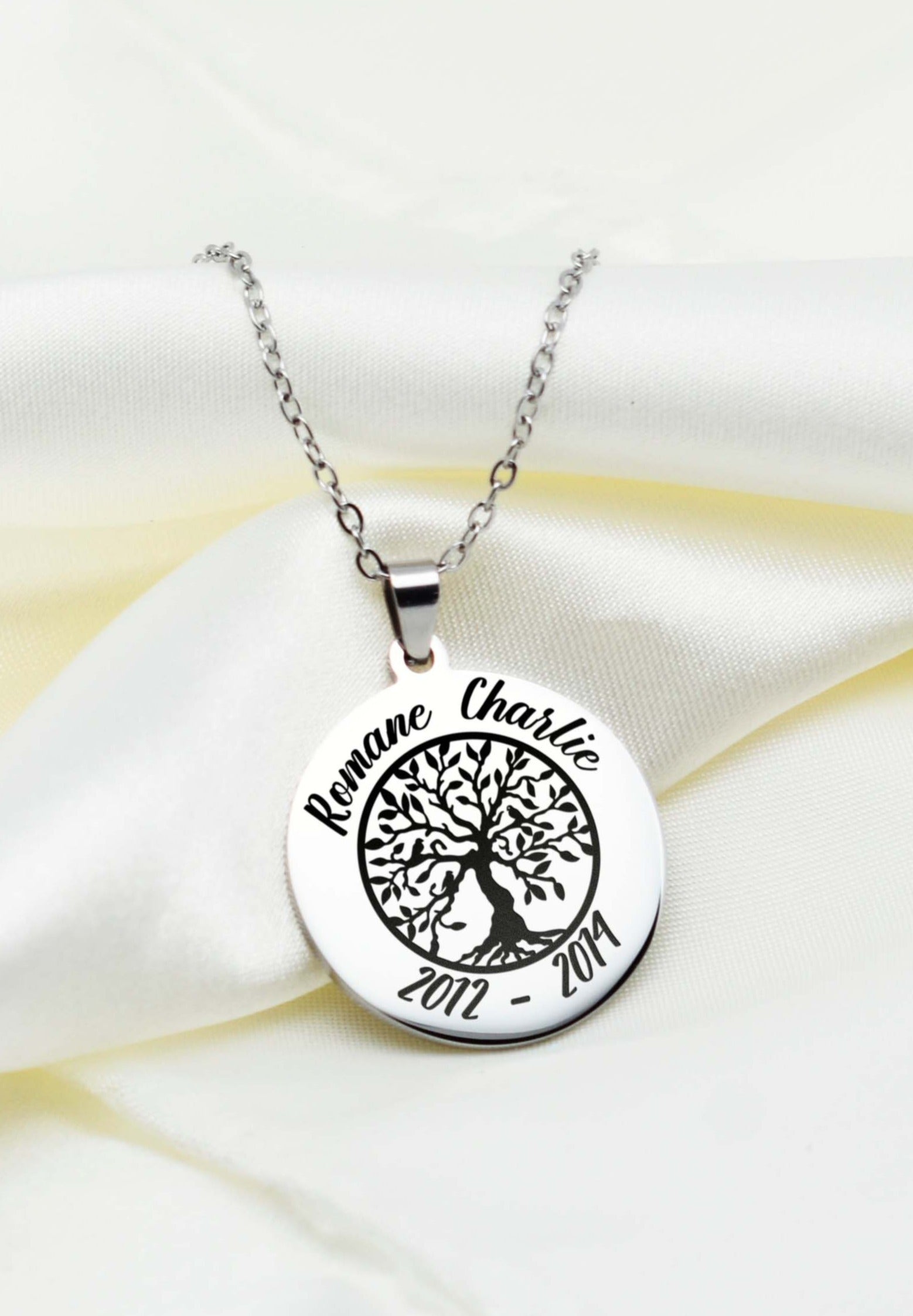 collier arbre de vie argenté personnalisé