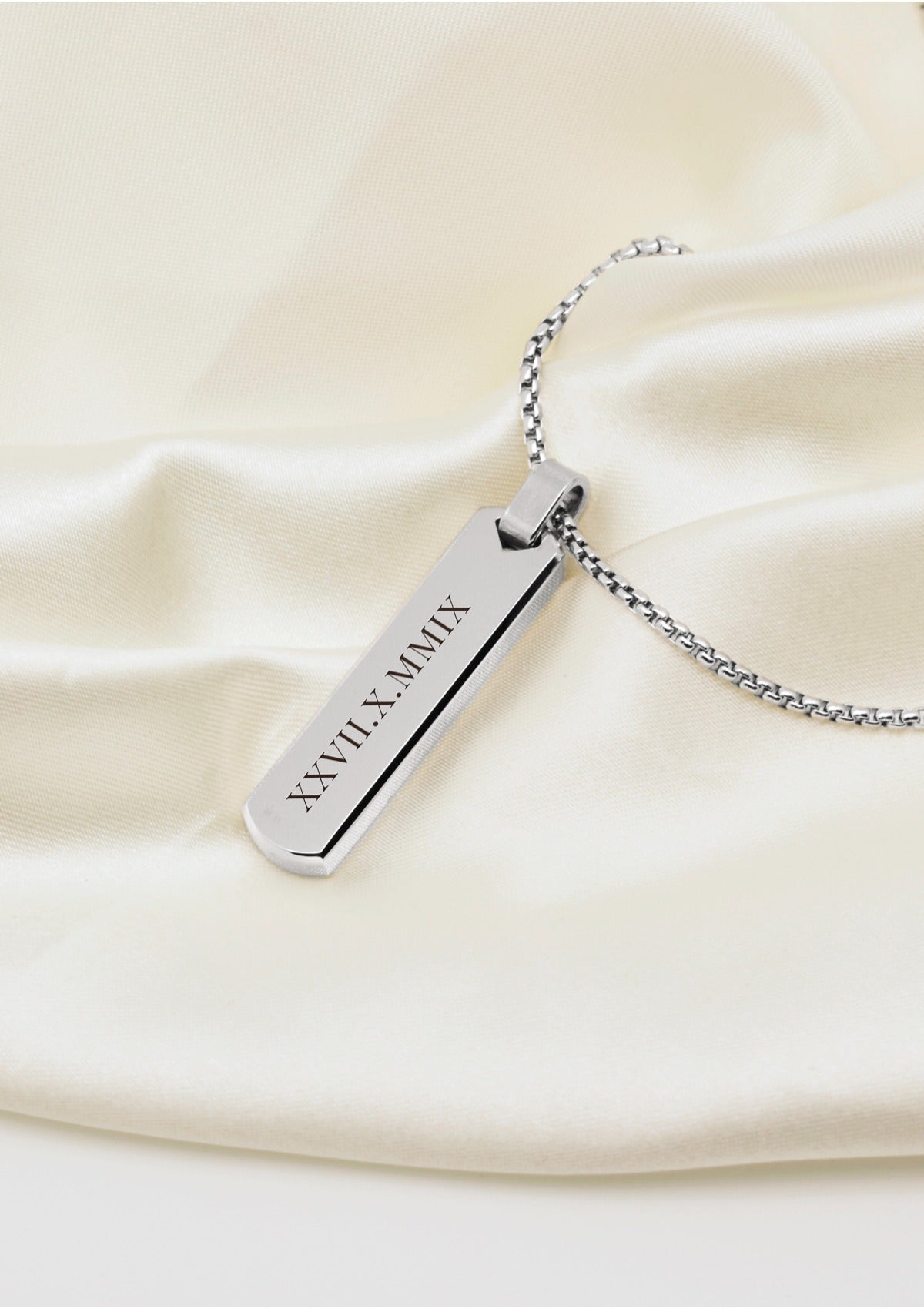 collier personnalisable avec date