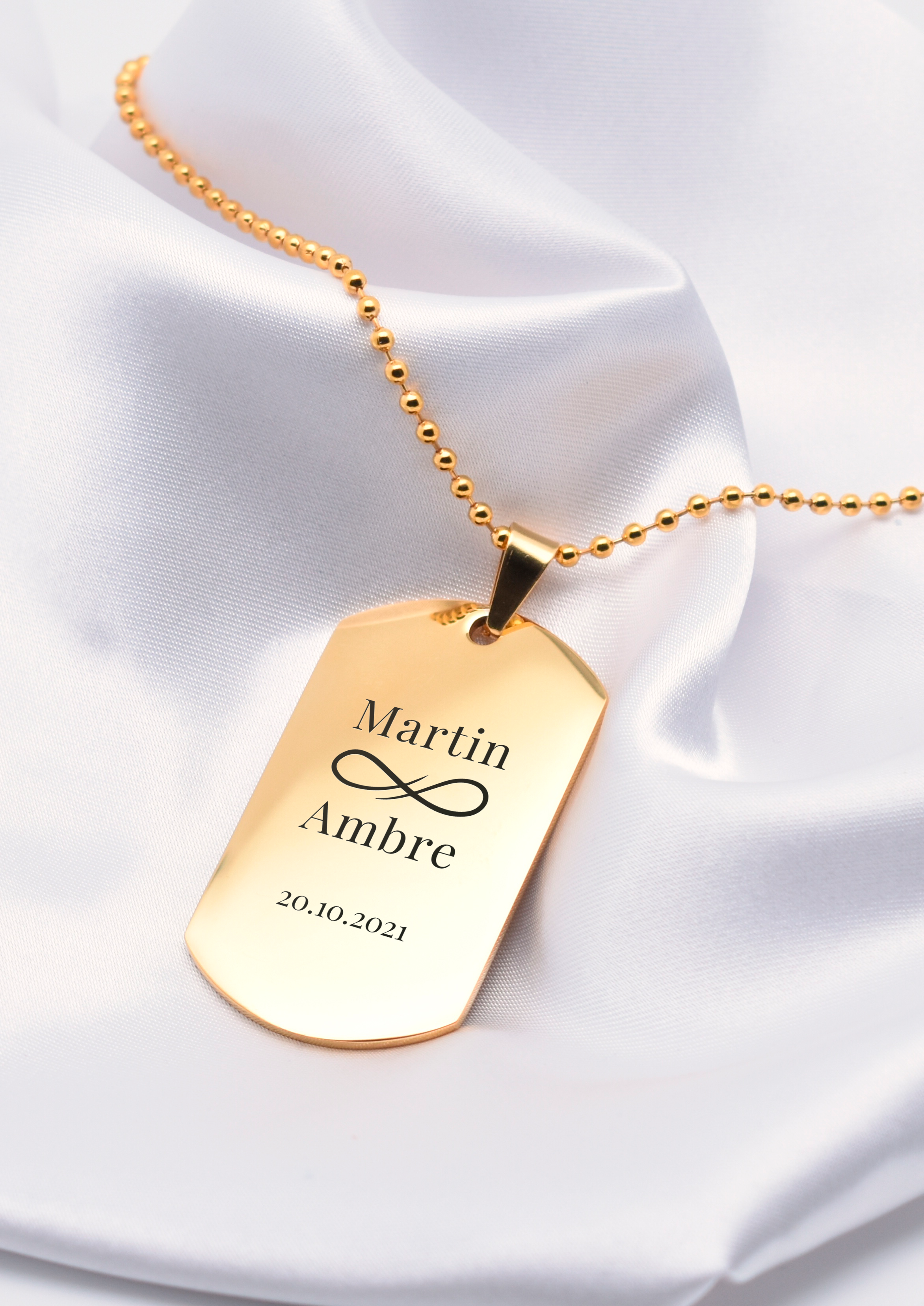 pendentif des amoureux doré