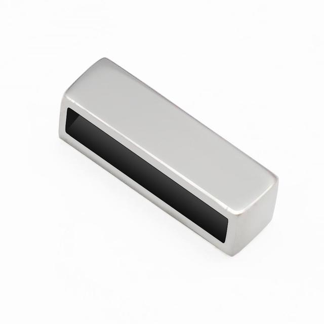 petite plaque à personnaliser argentée