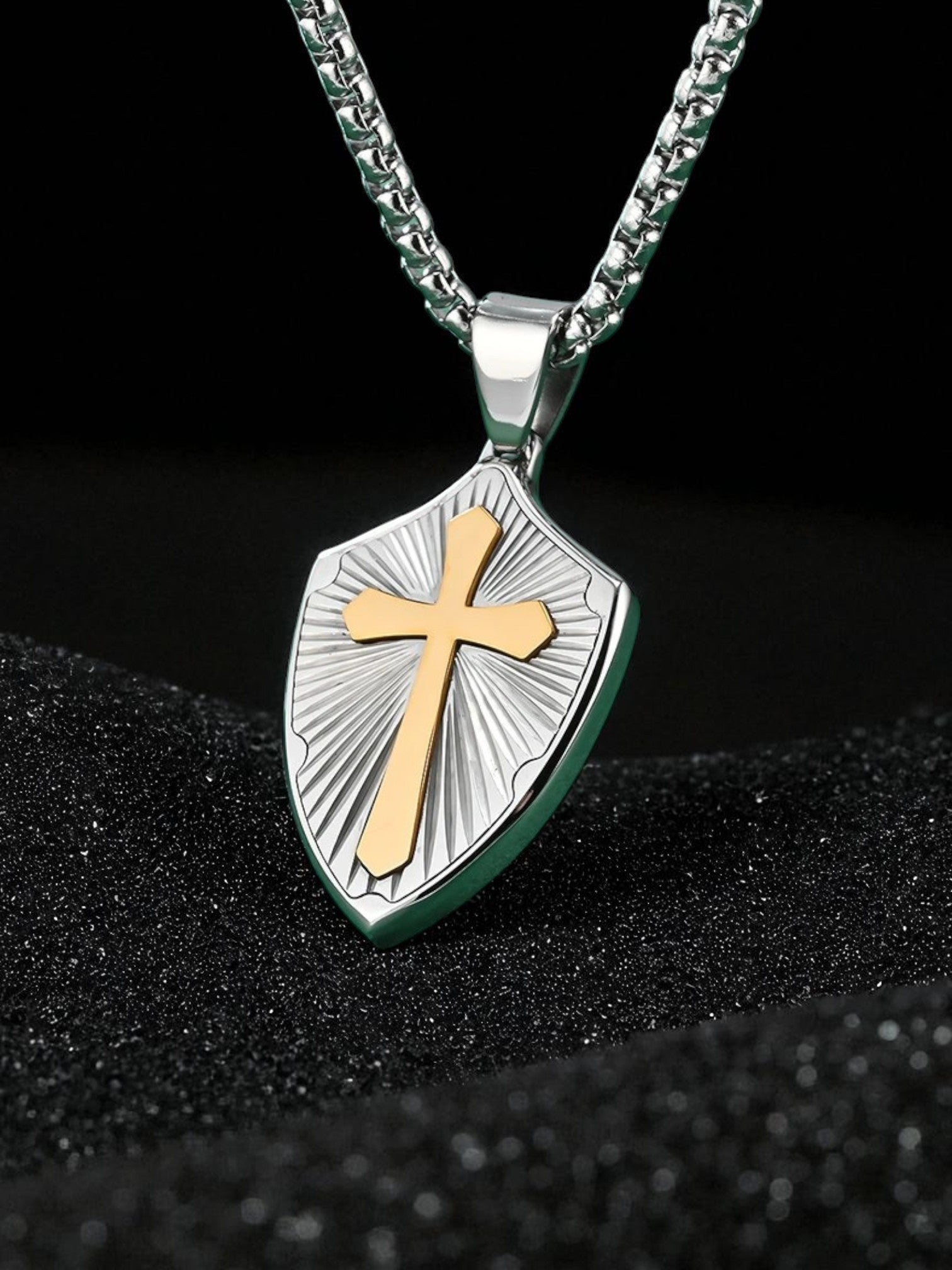 Collier Bravor