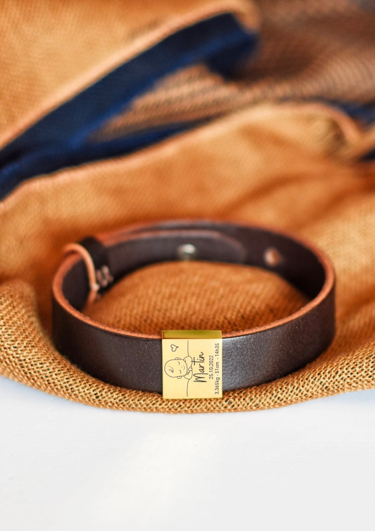 bracelet de naissance en cuir personnalisé
