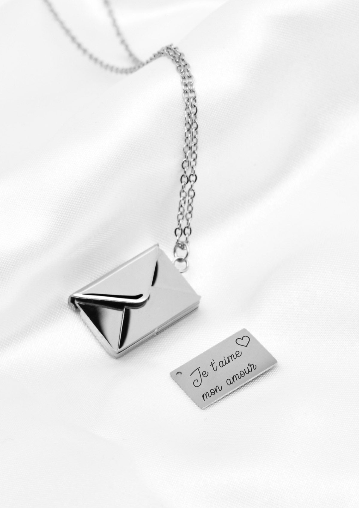 Collier Lettre d'amour argenté - Personnalisable