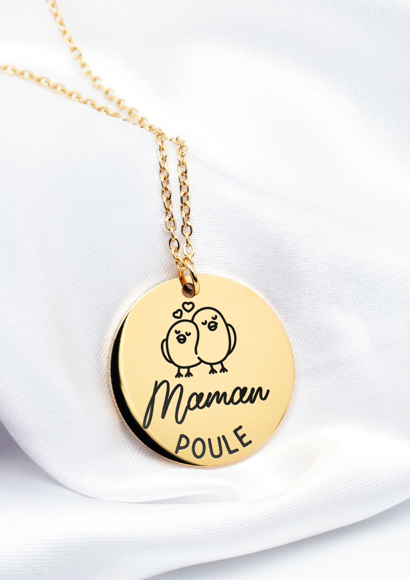 collier maman poule doré
