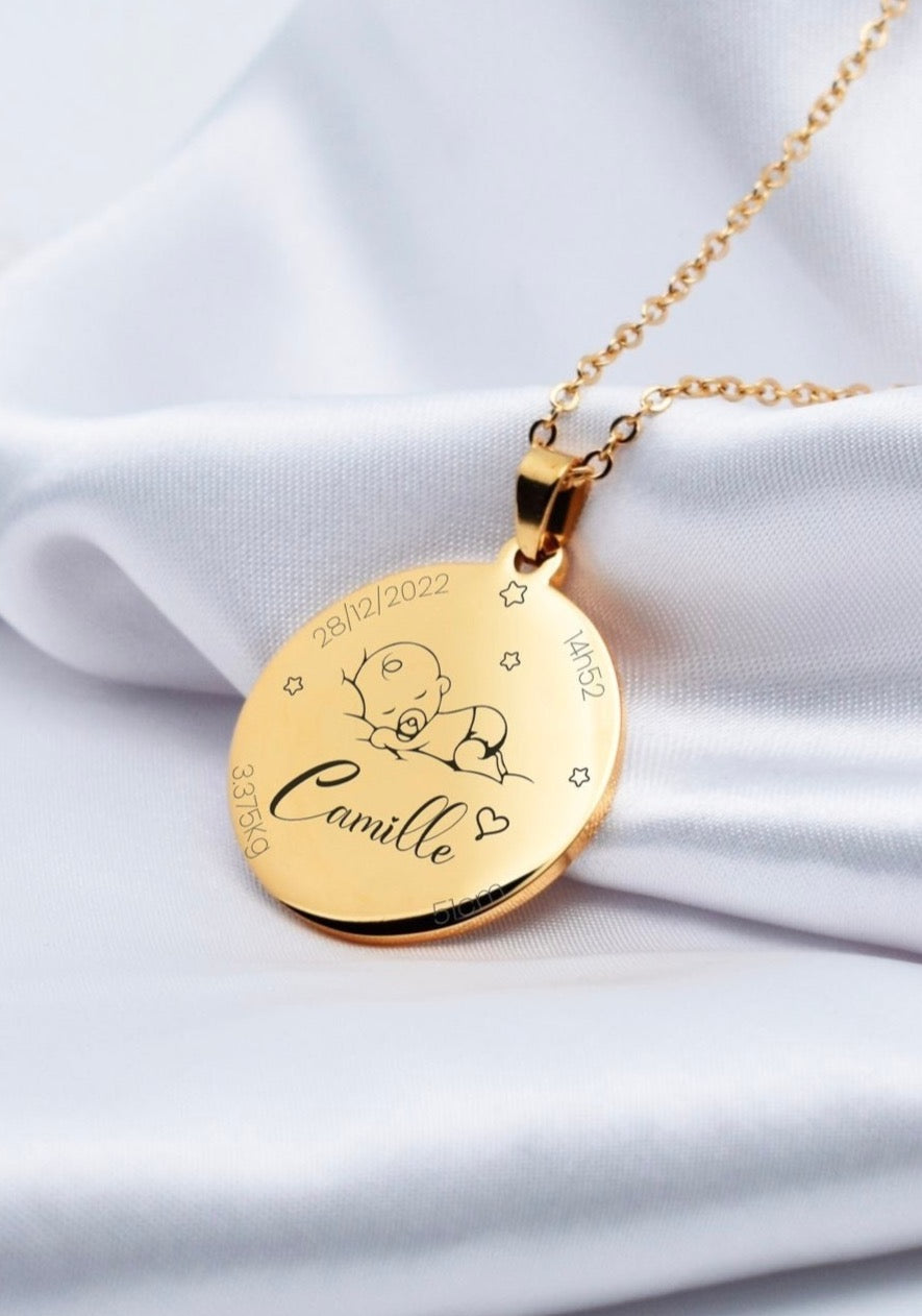 collier de naissance doré bébé d'amour